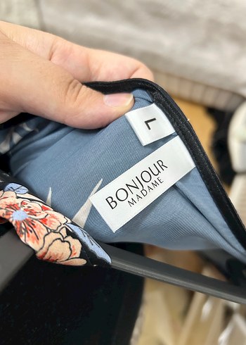 Kadın Siyah Çiçekli Uzun Sabahlık - Görsel 4