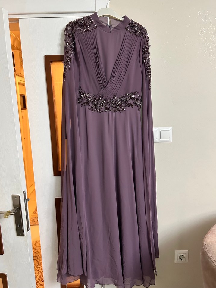 Uzun Kollu Drape Detaylı Mor Abiye Elbise - Görsel 2