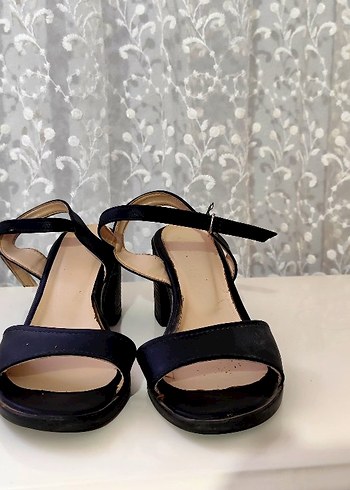 Klasik Siyah Tokalı Blok Topuklu Abiye Ayakkabı - Görsel 2