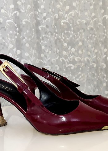 Bordo Parlak Yılan Desenli Tokalı Topuklu - Görsel 3