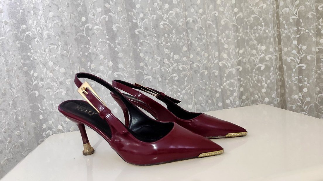 Bordo Parlak Yılan Desenli Tokalı Topuklu - Görsel 2