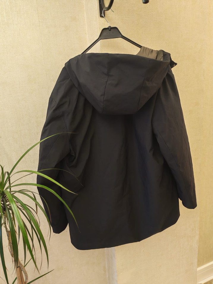 Zara Marka Siyah Kapüşonlu Erkek Mont - Görsel 4