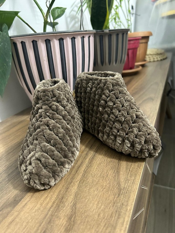 Erkek ve kız çocukları için Örgü Sıcak Ev Botu Kahverengi - Görsel 2