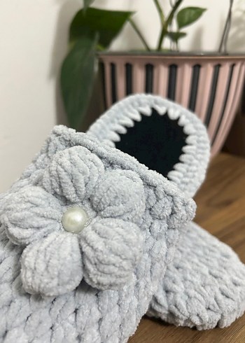 Gri Örgü Bohem Çiçekli İnci Detaylı Kadın Ev Terliği - Görsel 3