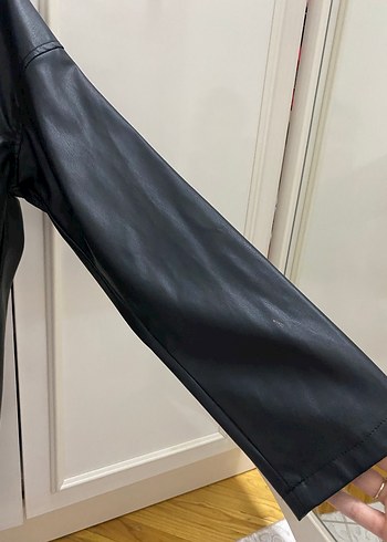 Düğmeli Siyah Deri Kadın Ceket - Görsel 3