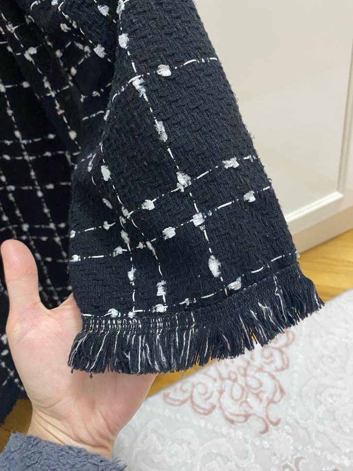 Düğmeli Siyah Desenli Midi Kadın Kaban - Görsel 3