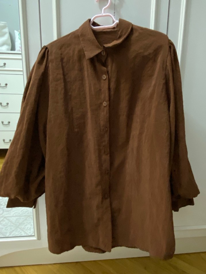 Kahverengi gömlek - Görsel 2