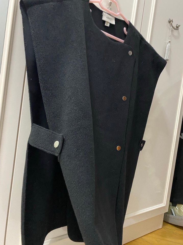 Düğmeli Siyah Midi Kadın Yelek - Görsel 4