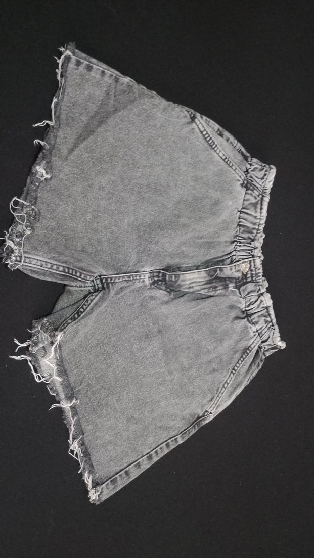 Gri Mini Denim Şort - Görsel 2