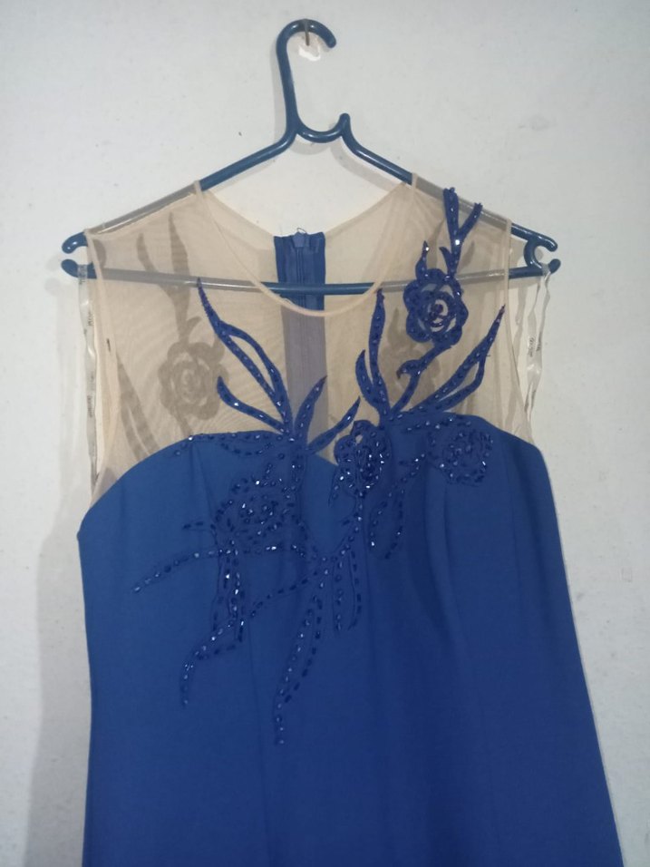 Mavi İşlemeli V Yaka Uzun Abiye Elbise - Görsel 4