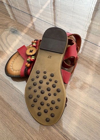 Kız Çocuk Deri Kırmızı Bohem Nakışlı Sandalet - Görsel 4