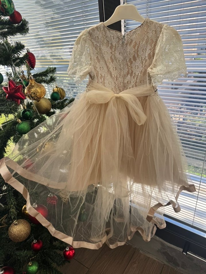 Kız Çocuk Krem Dantel İşlemeli Elbise - Görsel 4