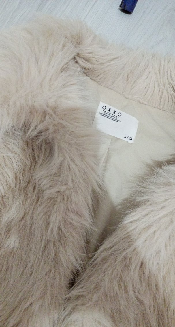 Bej Kadın Kürk Detaylı Midi Mont - Görsel 3