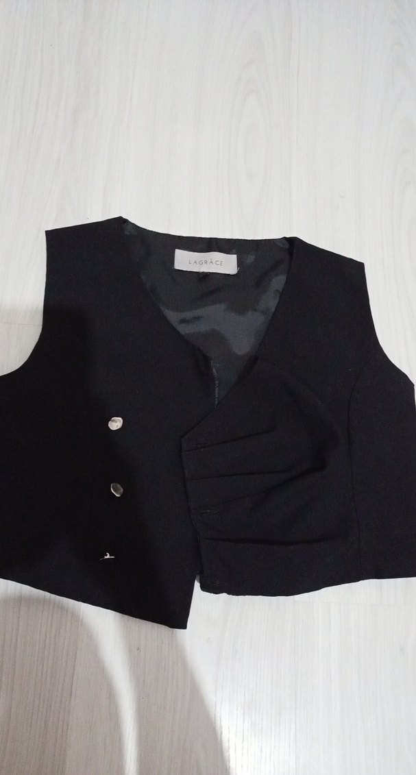 Siyah Mini Düğmeli Kadın Yelek - Görsel 4