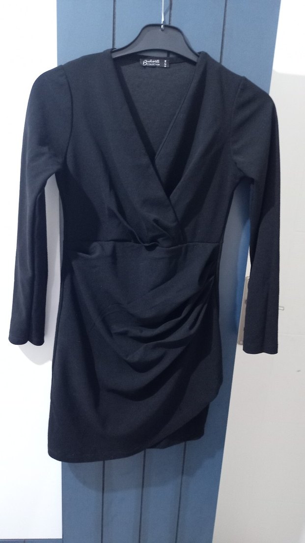 V Yaka Siyah Drapeli Midi Kadın Elbise - Görsel 2