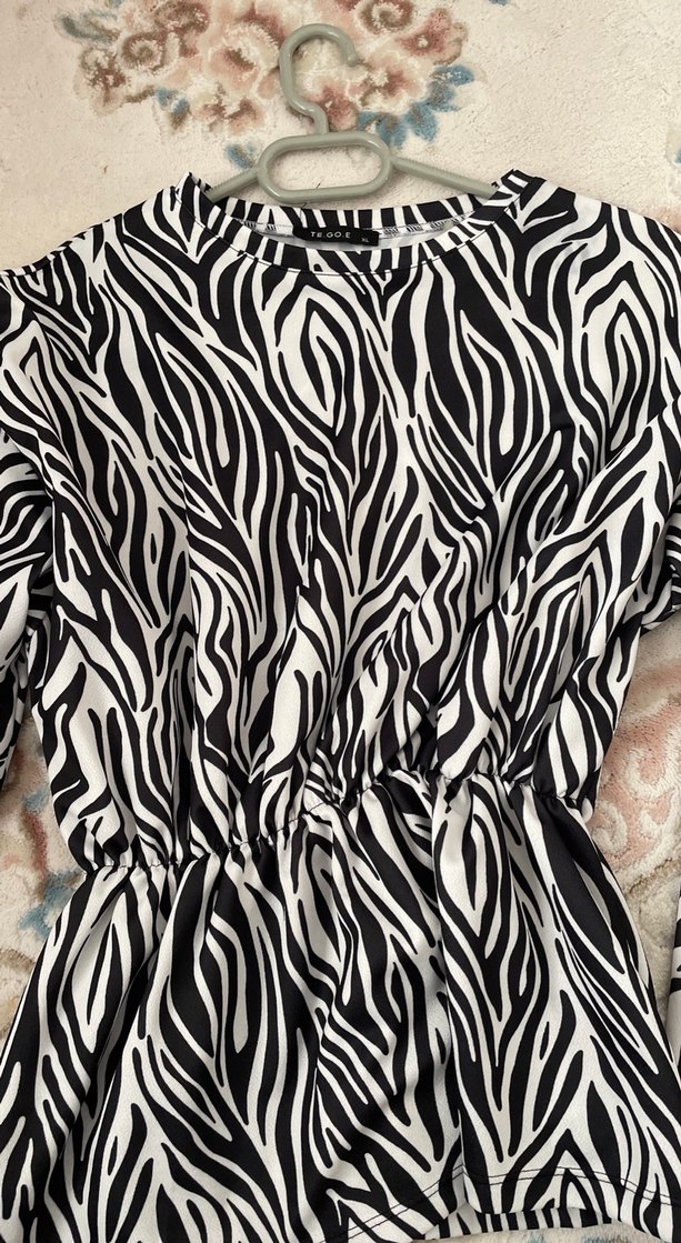 Zebra Desenli Uzun Kollu  Bluz - Görsel 3