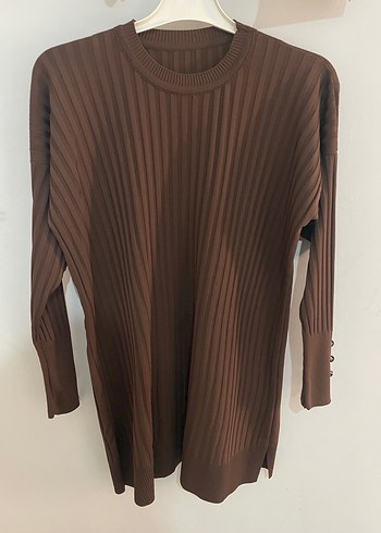 Kahverengi Pliseli Kadın Uzun Kollu Kazak
Hiç kullanılmadı - Görsel 4