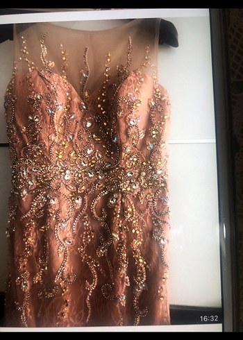 Payetli Nakışlı V Yakalı Uzun Abiye Elbise - Görsel 2