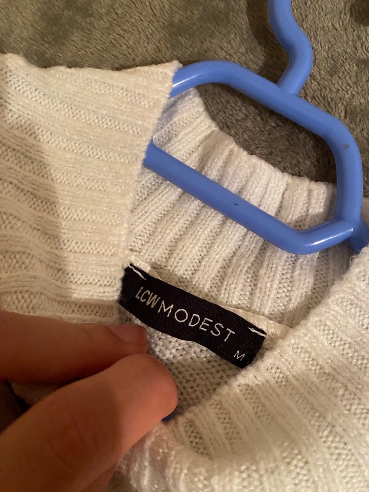 Beyaz Örgü Uzun Kollu Salaş Kazak - Görsel 3