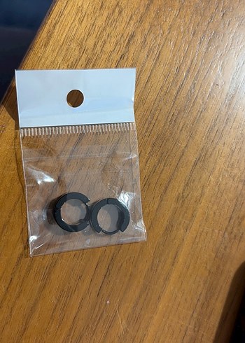 2 çift halka, 1 çift taşlı, bir çift taşsız erkek küpe - Görsel 2