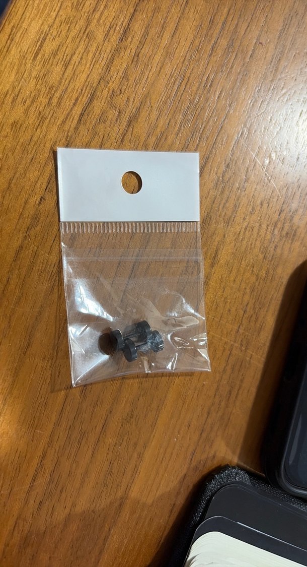 2 çift halka, 1 çift taşlı, bir çift taşsız erkek küpe - Görsel 4