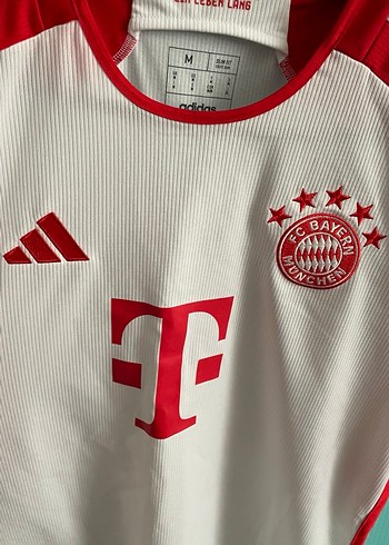 Orijinal Bayern Münih 23-24 Sezonu İç Saha Müller Forması - Görsel 4