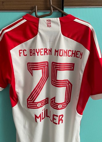 Orijinal Bayern Münih 23-24 Sezonu İç Saha Müller Forması - Görsel 2