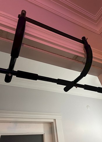 Kapı Üstü Siyah Askı Barı - Görsel 2