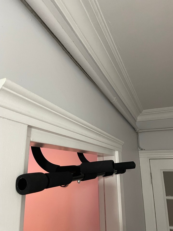 Kapı Üstü Siyah Askı Barı - Görsel 5