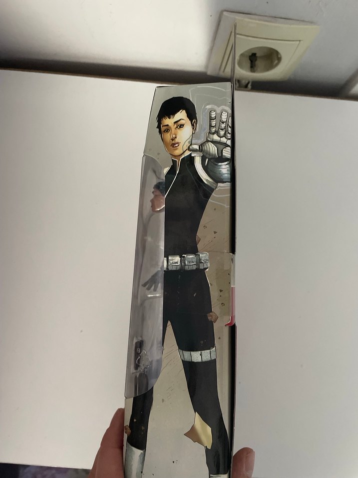 Marvel Legends MarvelS Quake Figürü - Görsel 5