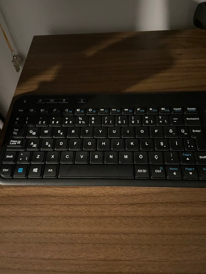 Logitech Siyah Kablosuz USB Girişi Olan Klavye - Görsel 4