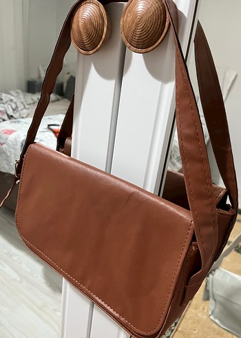Kahverengi Deri Kadın Omuz Çantası - Görsel 3