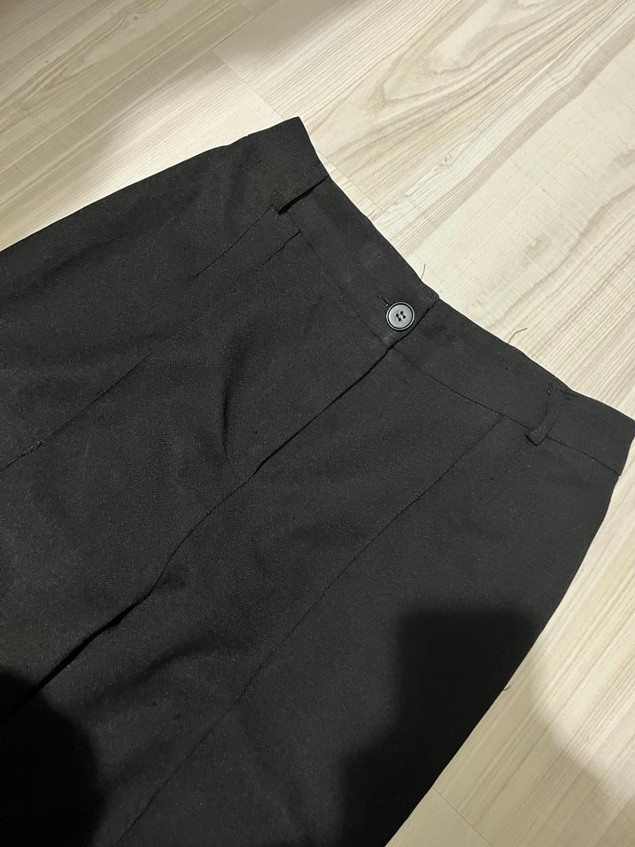 Kadın Siyah Piliseli Normal Boy Kumaş Pantolon - Görsel 4