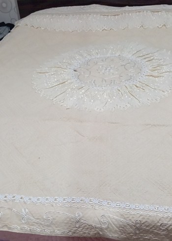 İşlemeli Krem Çift kişilik pike ve yastık - Görsel 8