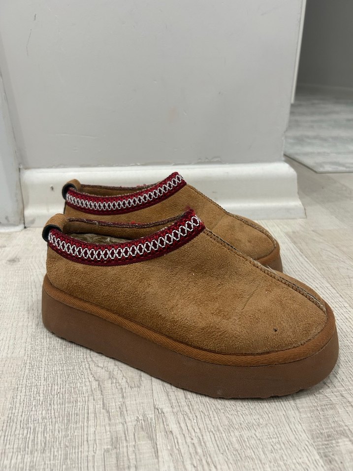 Kahverengi Nakışlı Süet Kadın Ugg - Görsel 2