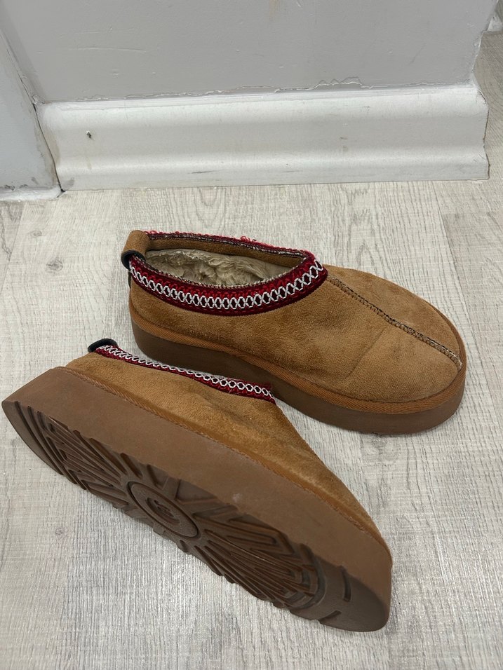 Kahverengi Nakışlı Süet Kadın Ugg - Görsel 3