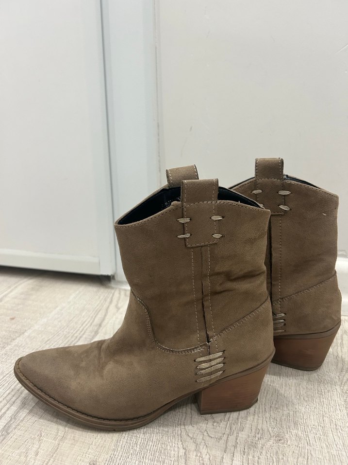 Kahverengi Süet Kadın Dolgu Topuklu Bot - Görsel 2