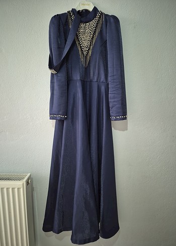 Zincir Detaylı Lacivert Uzun Kadın Abiye Elbise - Görsel 2