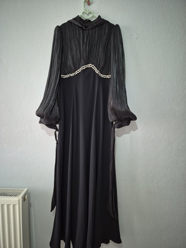 Uzun Siyah Kadın tesettür abiye - Görsel 2