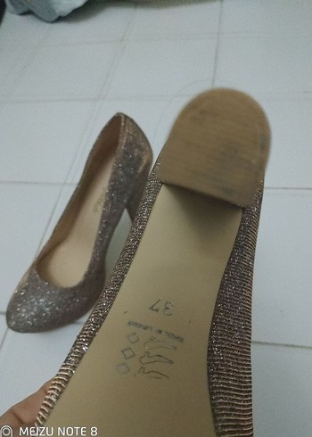 Bej Parlak Yılan Desenli Topuklu Abiye Ayakkabı - Görsel 3