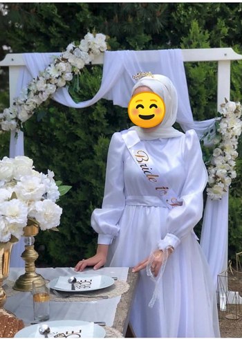 Uzun Kollu Beyaz abiye 36 38 beden arası - Görsel 3