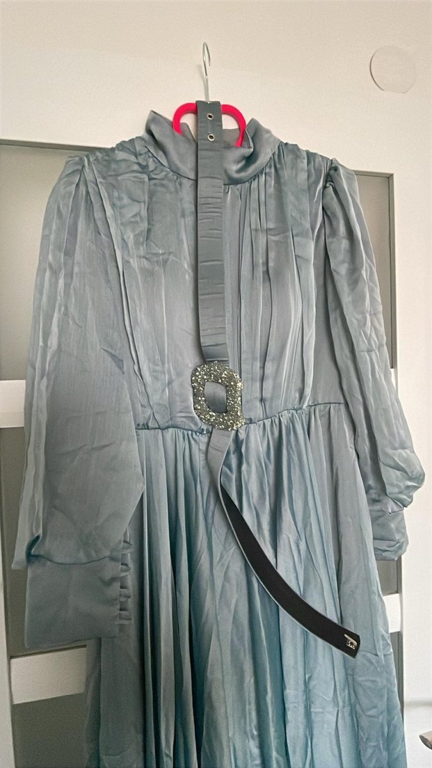 Gri Piliseli Uzun Kadın Abiye Elbise - Görsel 3