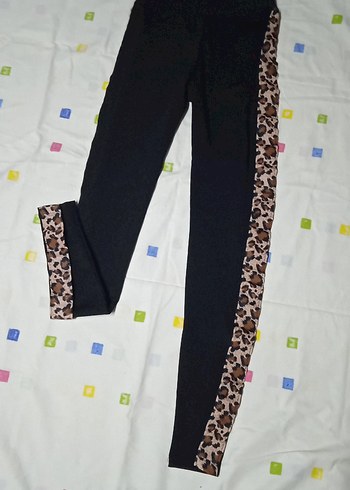 Leopar Desenli Siyah Kadın Tayt - Görsel 2