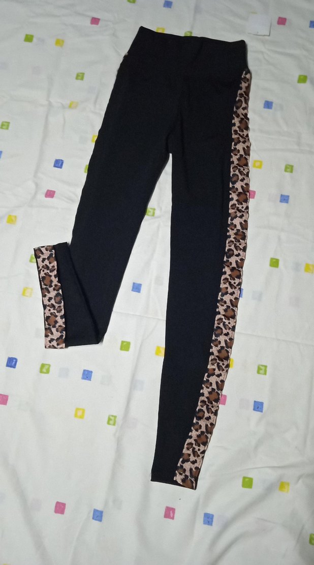 Leopar Desenli Siyah Kadın Tayt - Görsel 2
