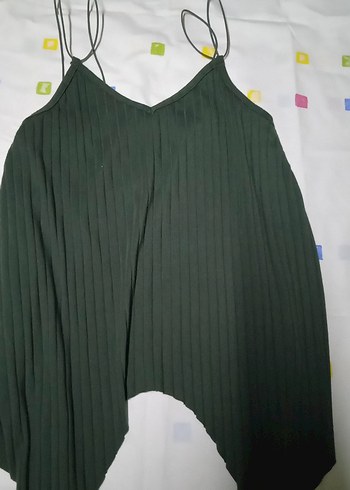 Yeşil Pilili V Yaka Kolsuz Midi Bluz - Görsel 3