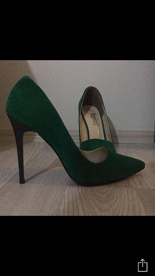 Yeşil stiletto