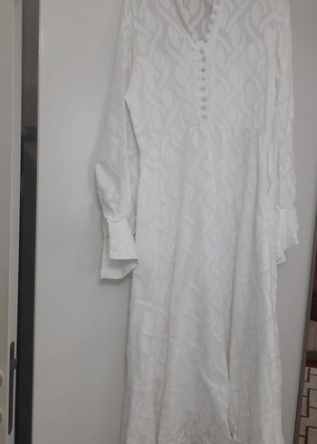 Beyaz Uzun Kollu Elbise - Görsel 3