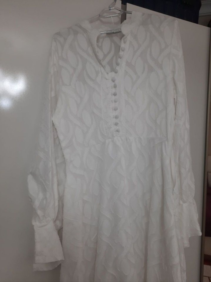 Beyaz Uzun Kollu Elbise - Görsel 4