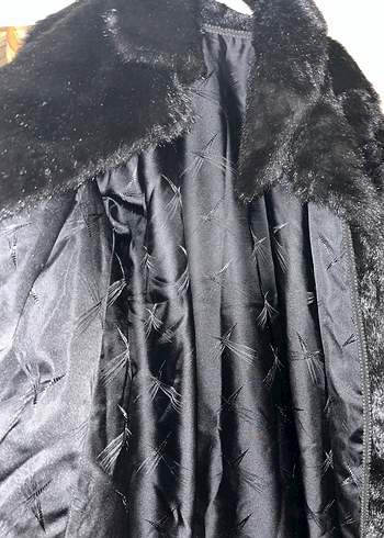 Siyah Kadın Kürk Detaylı Kaban - Görsel 4