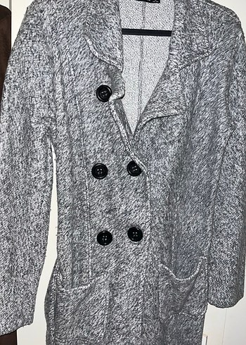 Düğmeli Gri Kaban - Görsel 2